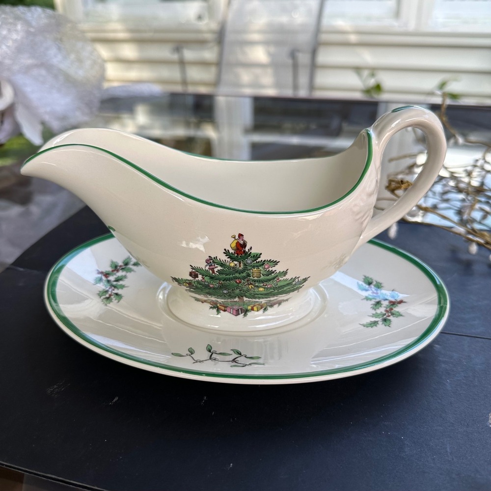 Spode England Vintage "Christmas Tree"Gravy/Sauce Boat and Underplate Porcelain